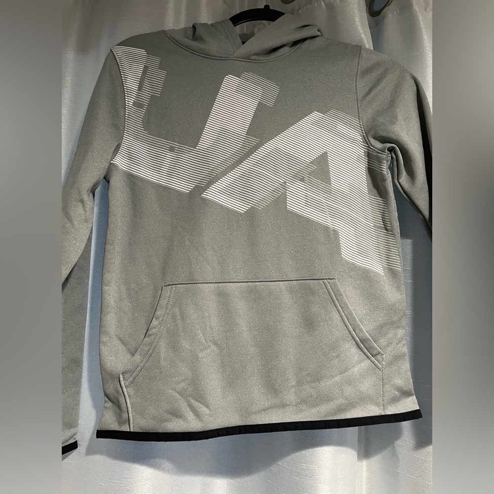 Boys under armour sweater